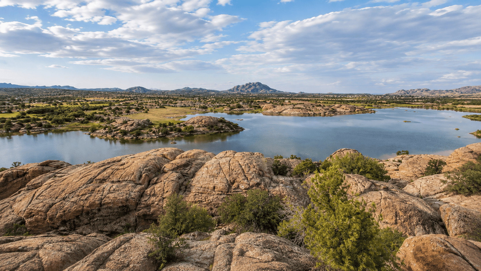 Visiting Prescott AZ Daytime Willow Lake